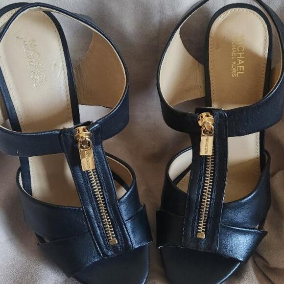 Michael Kors Black Leather T Strap Gold Zipper Platform Sandal Heels Sz 8M - Picture 7 of 13